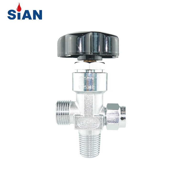 Industrial gas cylinder valve replacement